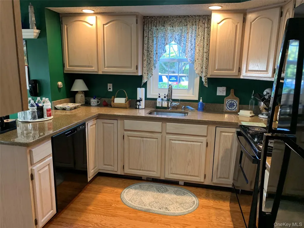 1 S Cambridge Court Fishkill NY 12524