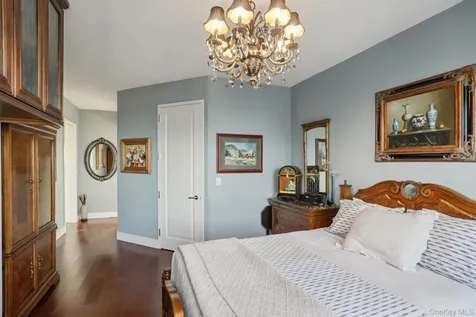 175 Huguenot Street New Rochelle NY 10801