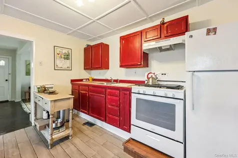 797 Route 284 Westtown NY 10998