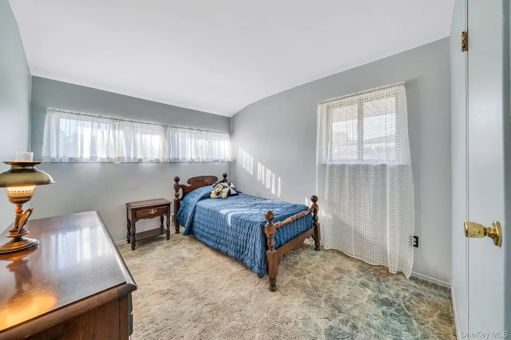 102 Jacqueline Lane Centereach NY 11720