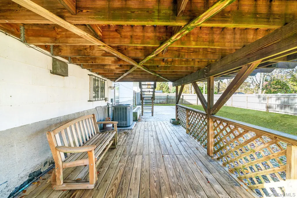 102 Jacqueline Lane Centereach NY 11720