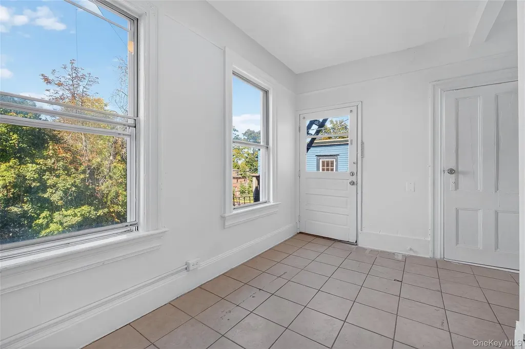 49 S Hamilton Street Poughkeepsie NY 12601