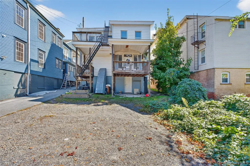 49 S Hamilton Street Poughkeepsie NY 12601