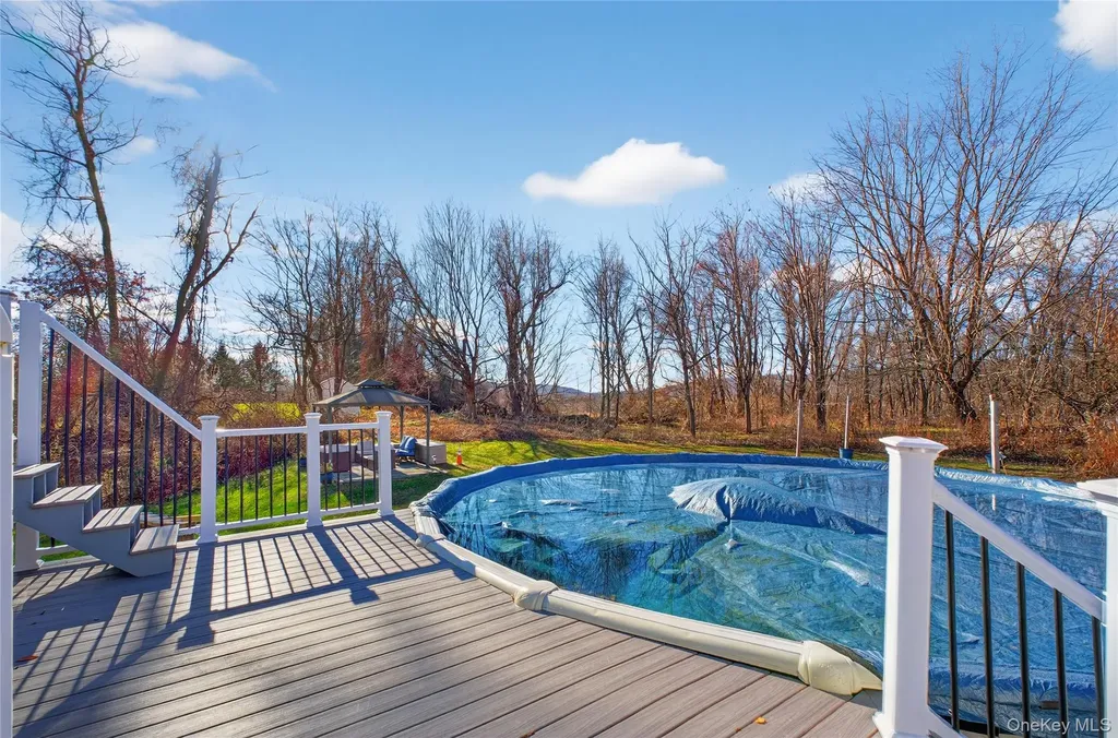 387 Cornwall Hill Road Patterson NY 12563