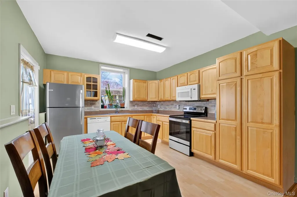 387 Cornwall Hill Road Patterson NY 12563