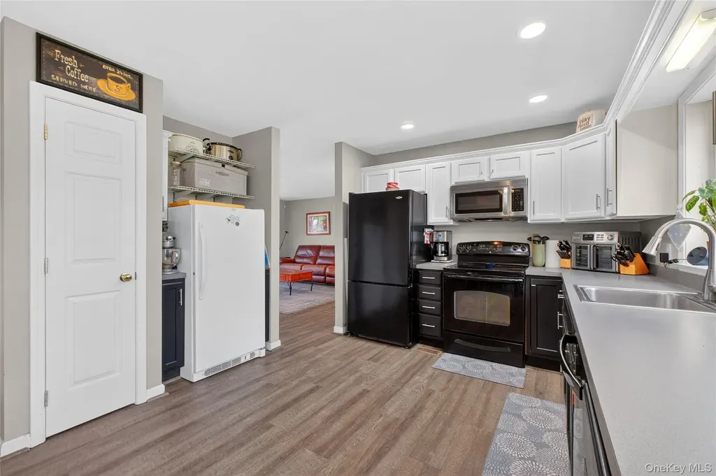 387 Cornwall Hill Road Patterson NY 12563