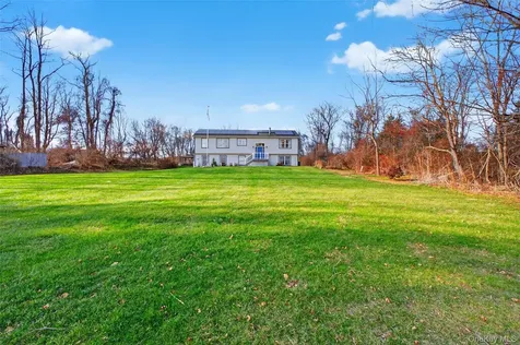387 Cornwall Hill Road Patterson NY 12563