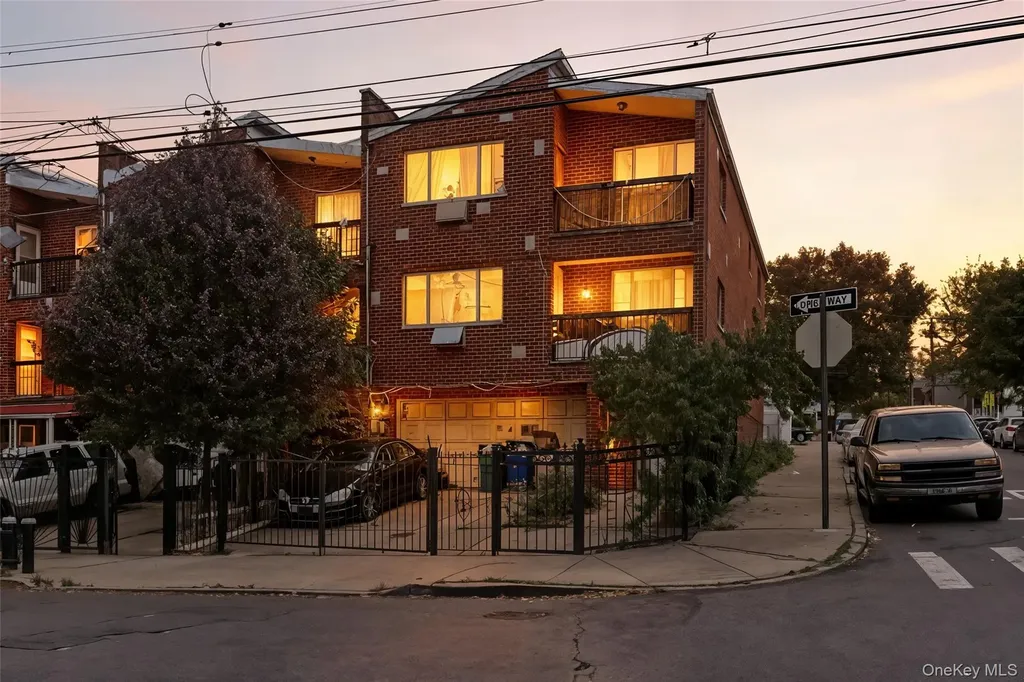 4600 Bronx Boulevard Bronx NY 10470