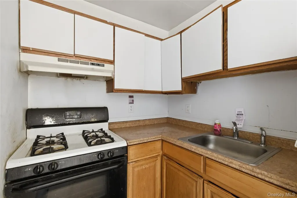 4600 Bronx Boulevard Bronx NY 10470