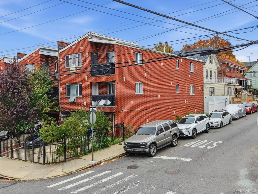 4600 Bronx Boulevard Bronx NY 10470