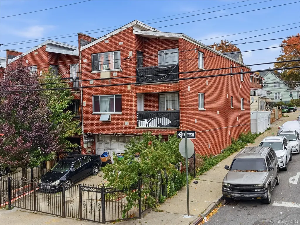 4600 Bronx Boulevard Bronx NY 10470