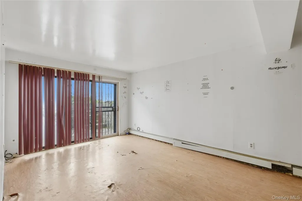 4600 Bronx Boulevard Bronx NY 10470