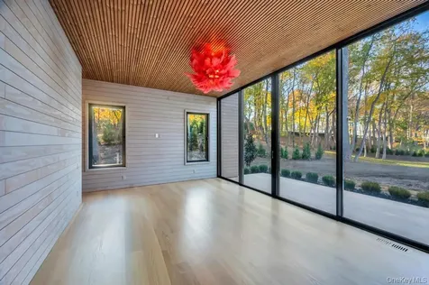 28 Watch Way Lloyd Harbor NY 11743