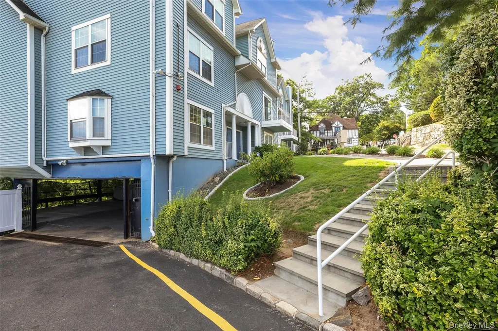 2 Nob Hill Drive Elmsford NY 10523