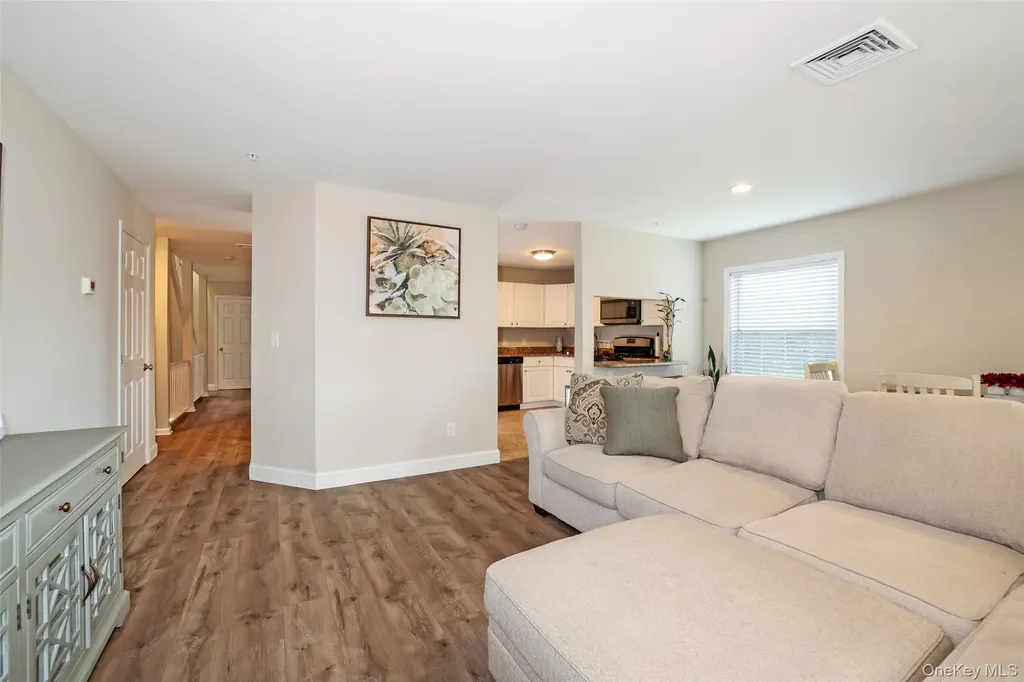 2 Nob Hill Drive Elmsford NY 10523