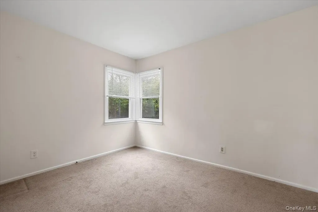 55 Audrey Avenue Plainview NY 11803