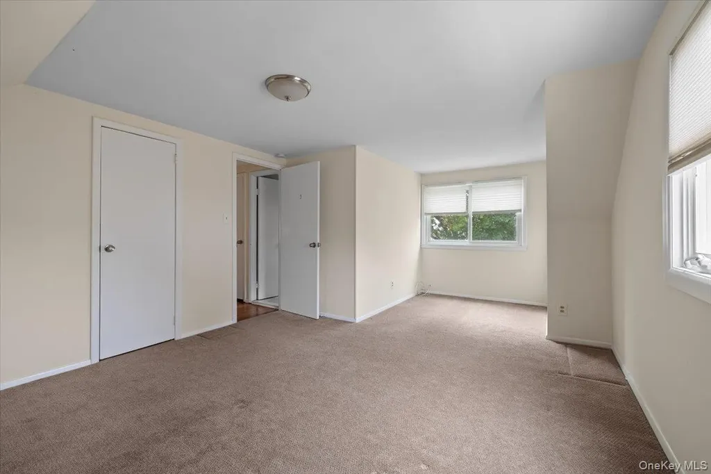 55 Audrey Avenue Plainview NY 11803