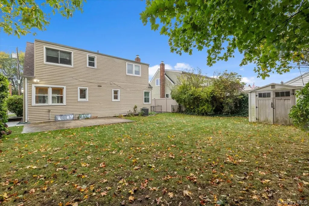 55 Audrey Avenue Plainview NY 11803