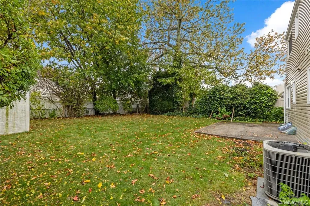 55 Audrey Avenue Plainview NY 11803