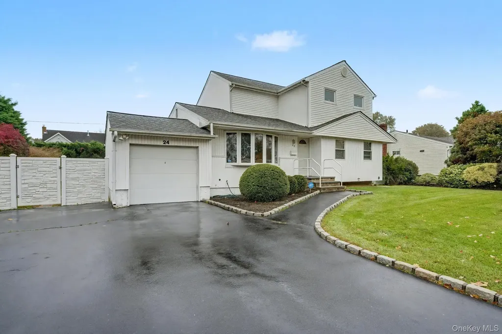 24 Havemeyer Lane Commack NY 11725