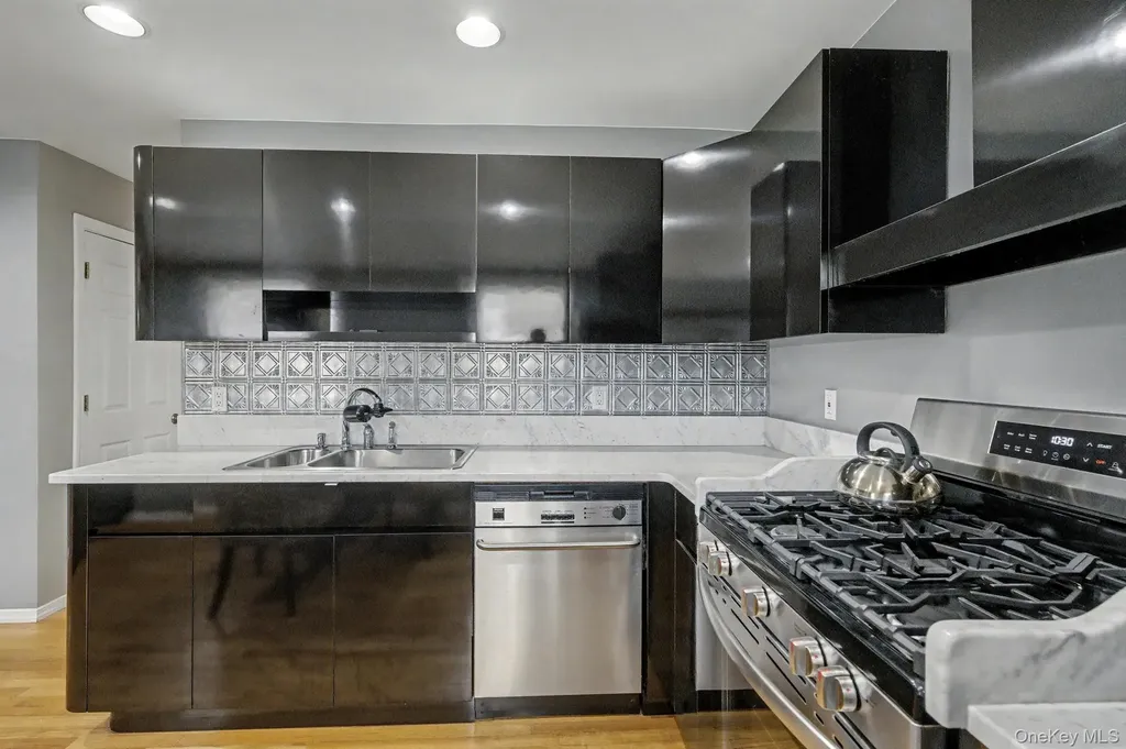 24 Havemeyer Lane Commack NY 11725