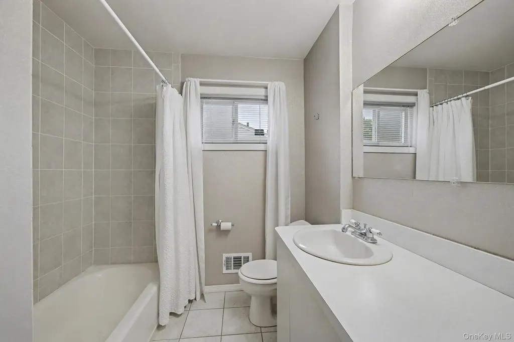 24 Havemeyer Lane Commack NY 11725