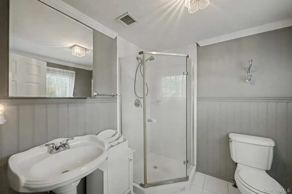 24 Havemeyer Lane Commack NY 11725