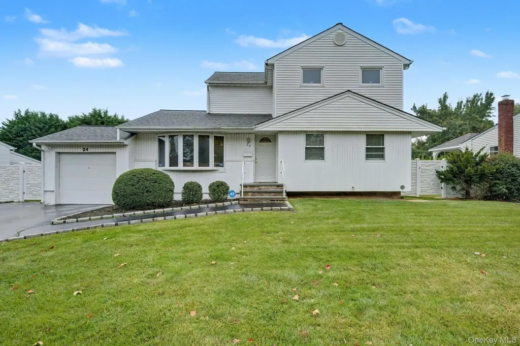24 Havemeyer Lane Commack NY 11725