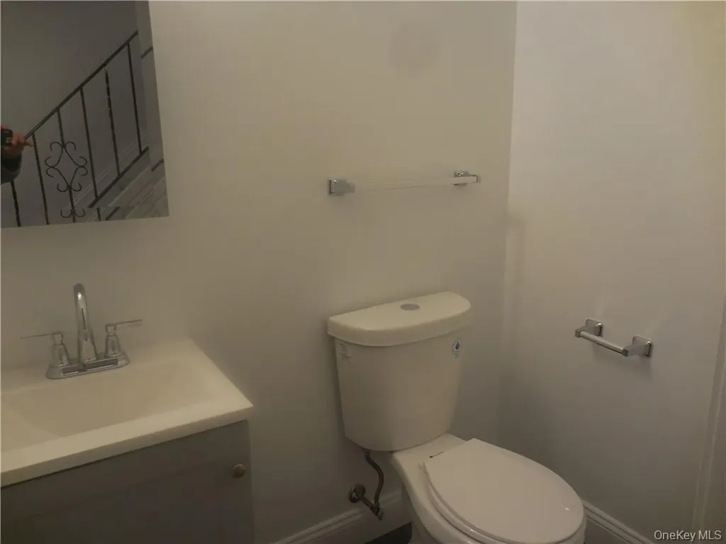 16 Patton Drive Cornwall NY 12518