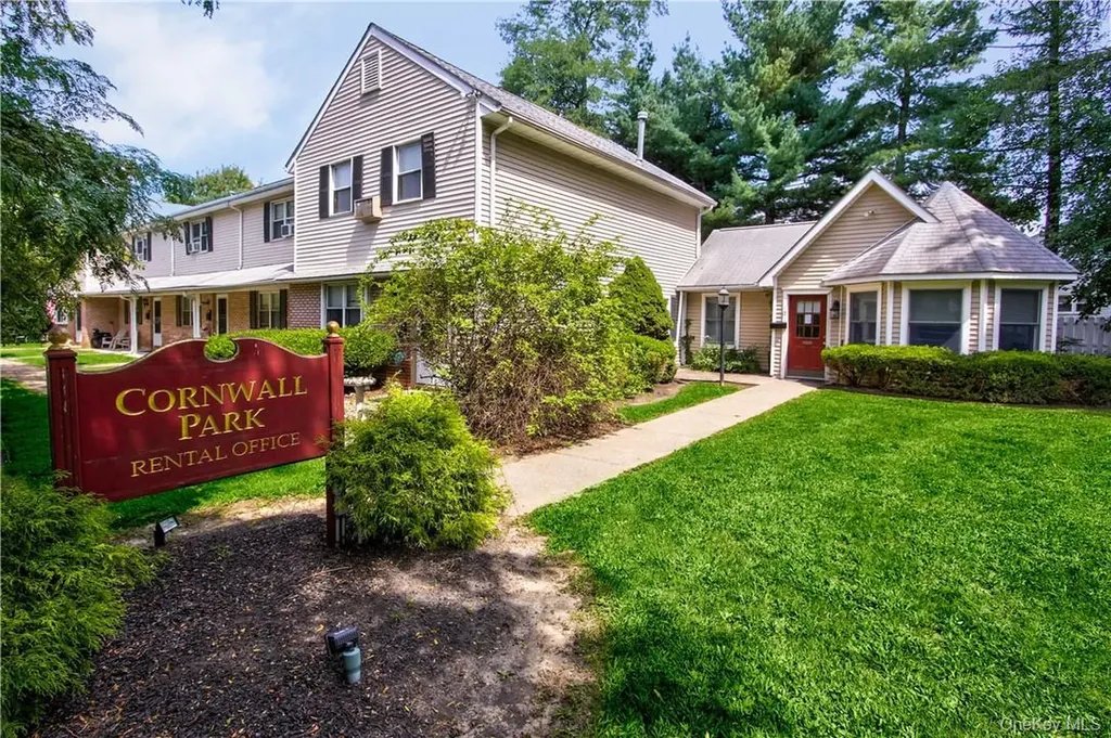 16 Patton Drive Cornwall NY 12518