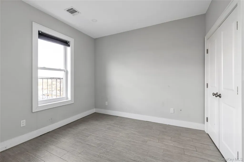 17 N Park Avenue Rockville Centre NY 11570
