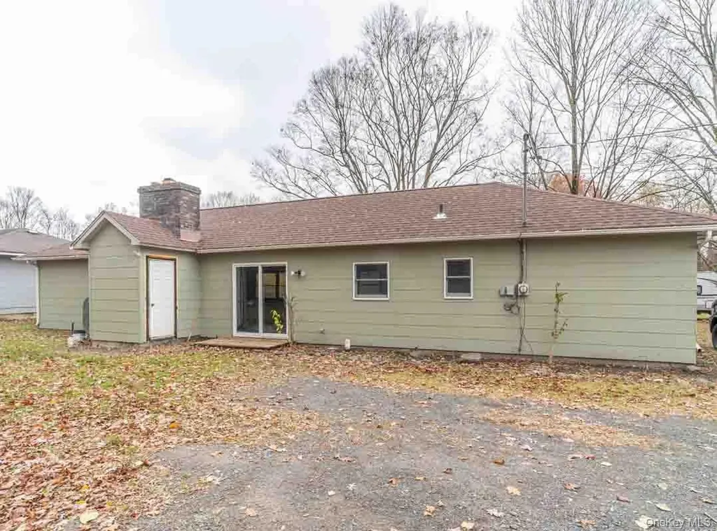 132 Red Top Road Wallkill NY 12589