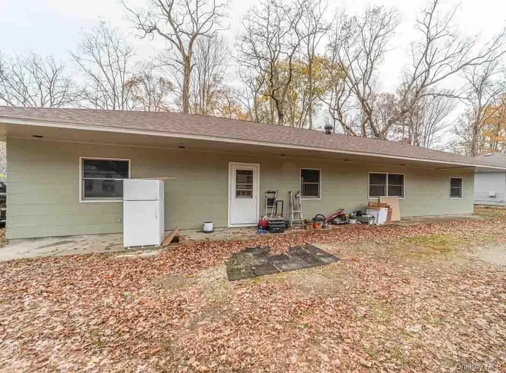 132 Red Top Road Wallkill NY 12589
