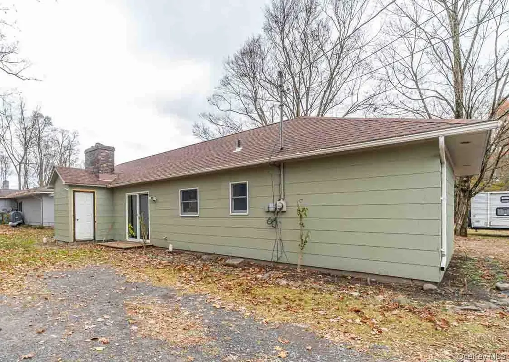 132 Red Top Road Wallkill NY 12589