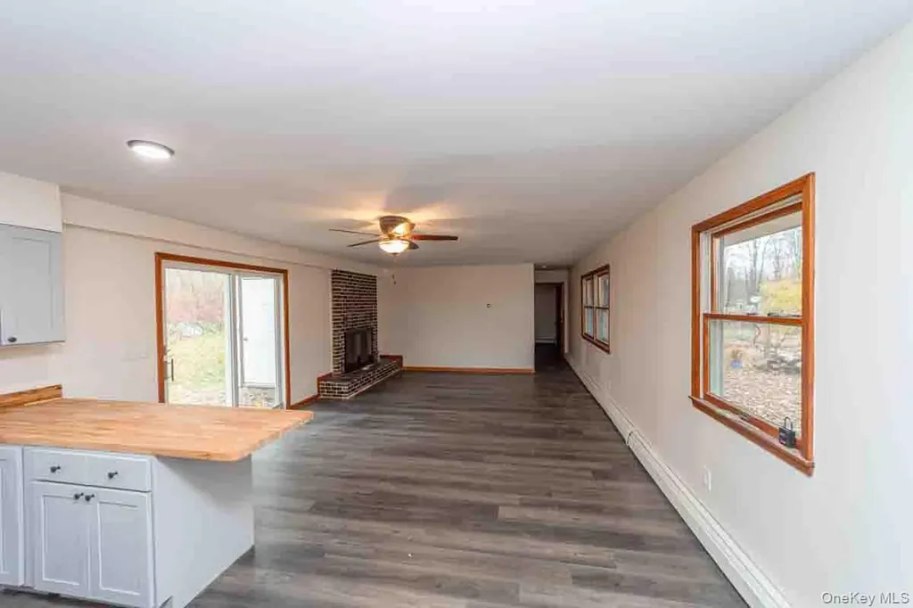 132 Red Top Road Wallkill NY 12589