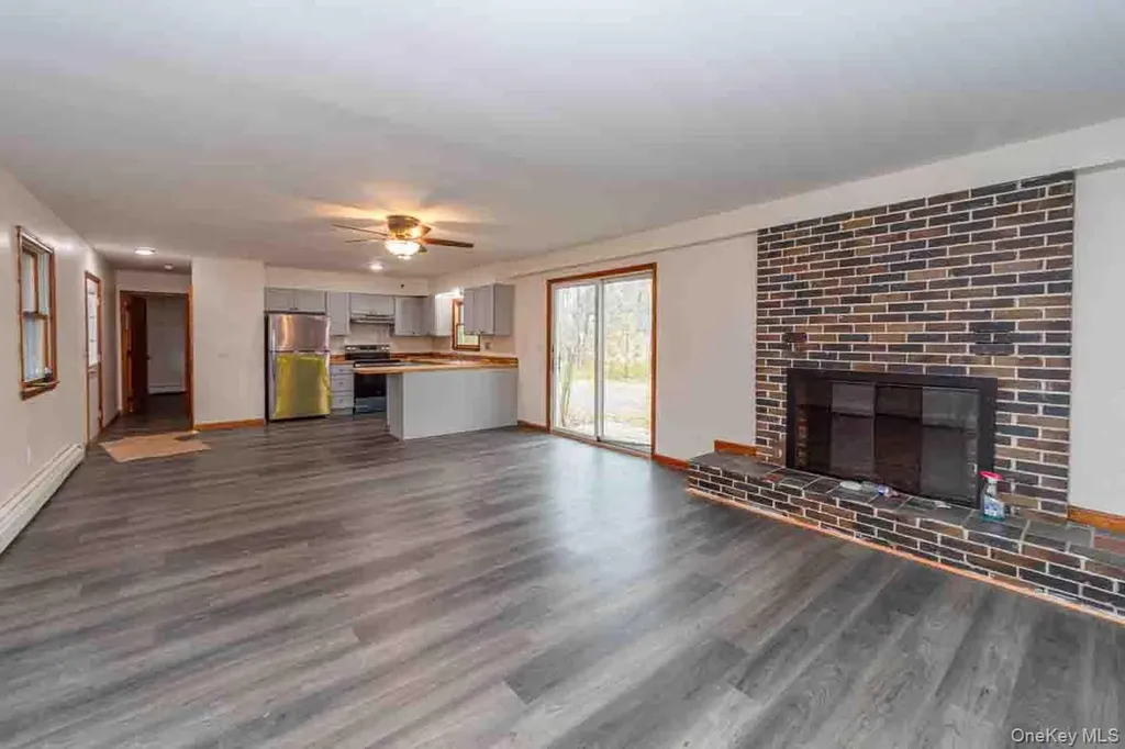 132 Red Top Road Wallkill NY 12589