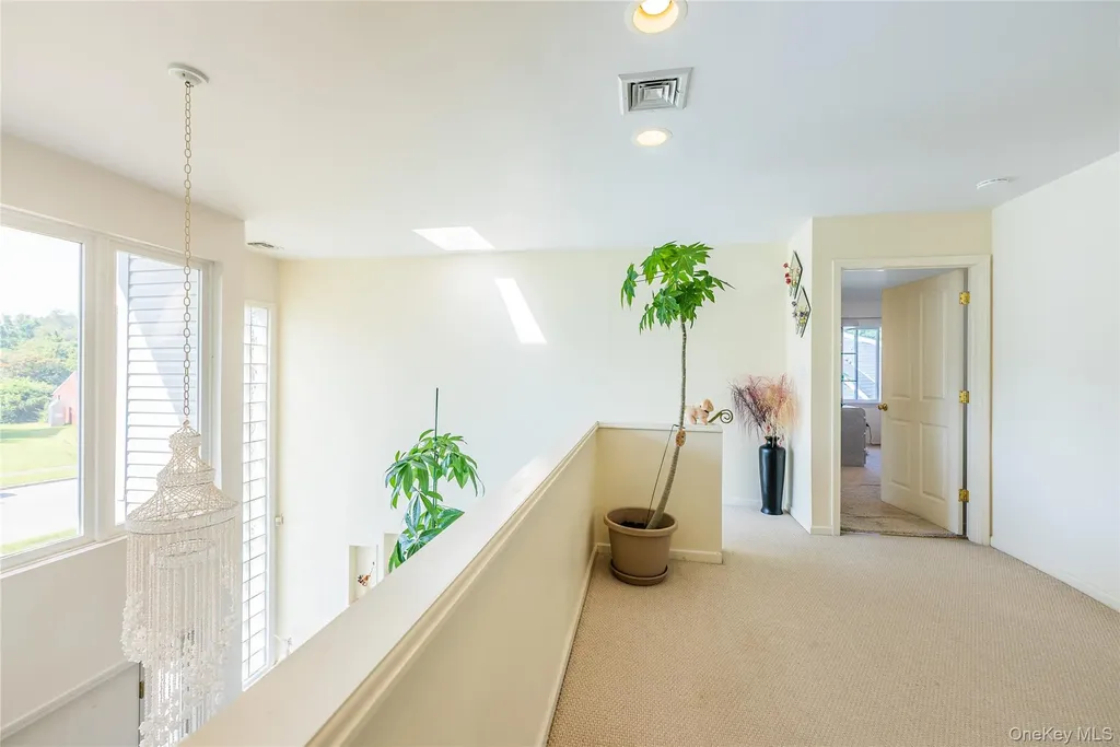 19 Wayside Lane Wantagh NY 11793