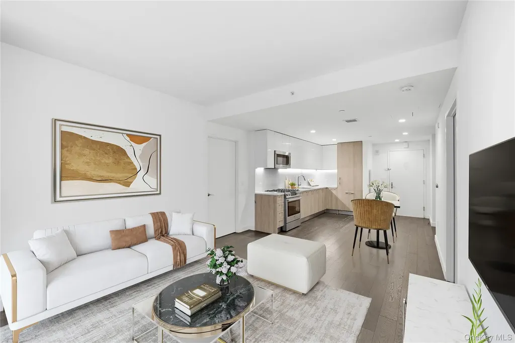13103 40 Road Flushing NY 11354