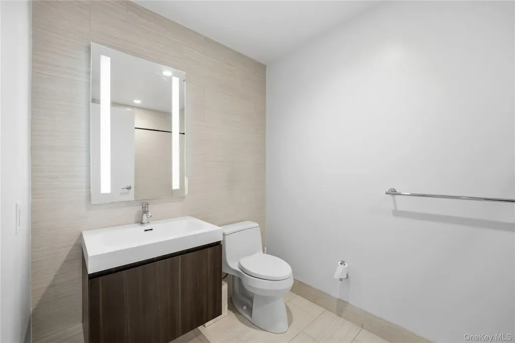 13103 40 Road Flushing NY 11354