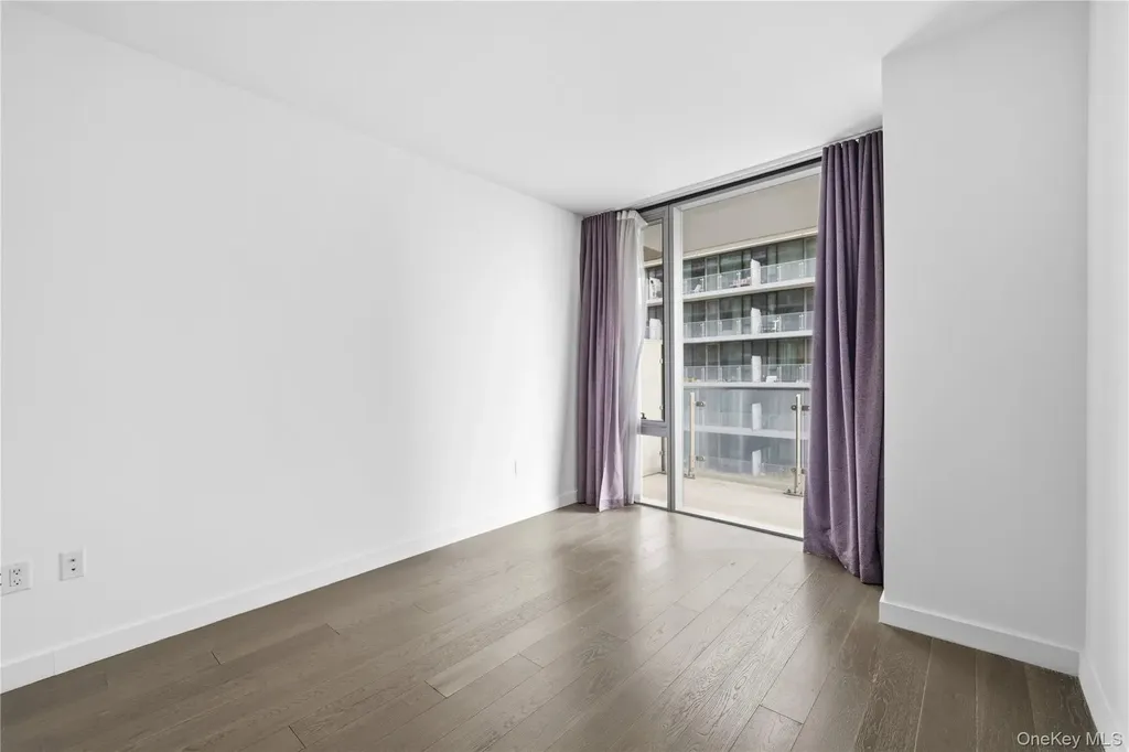13103 40 Road Flushing NY 11354