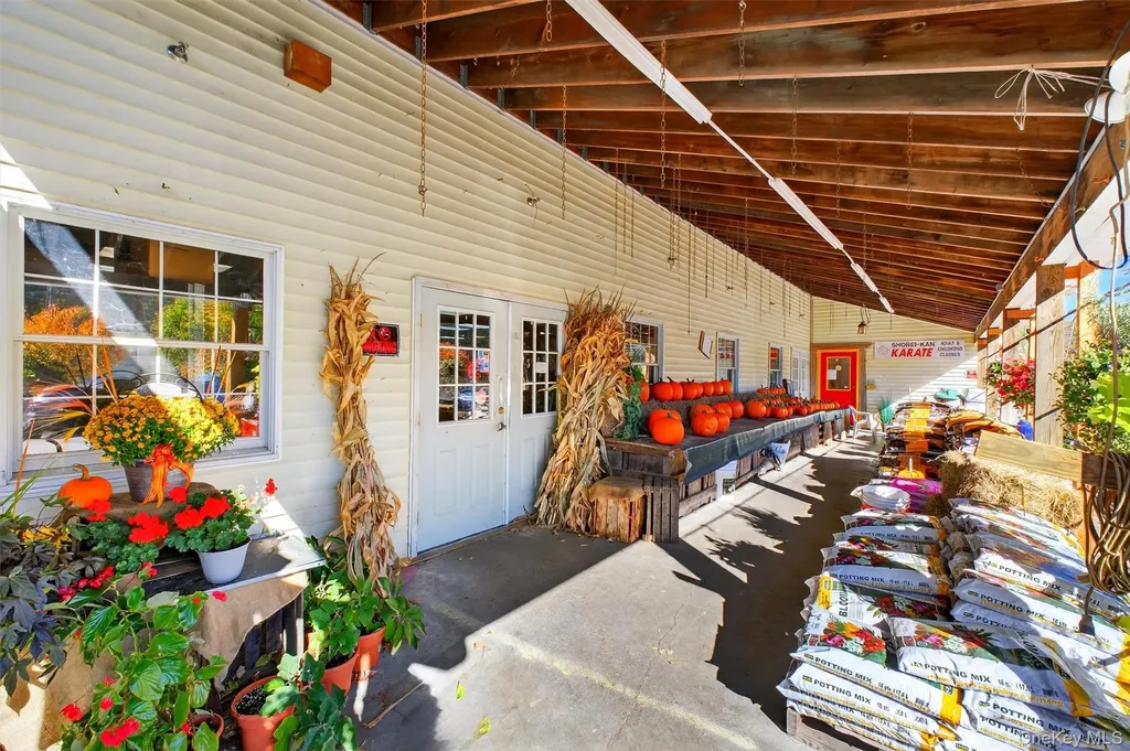 1062 Oregon Road Cortlandt Manor NY 10567
