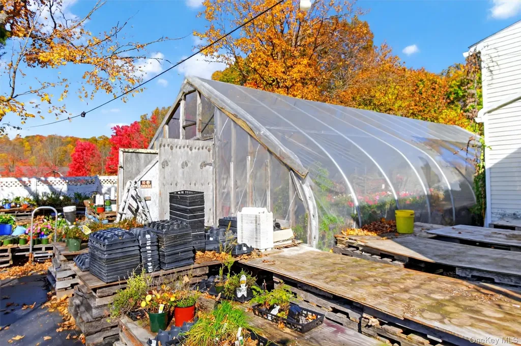 1062 Oregon Road Cortlandt Manor NY 10567