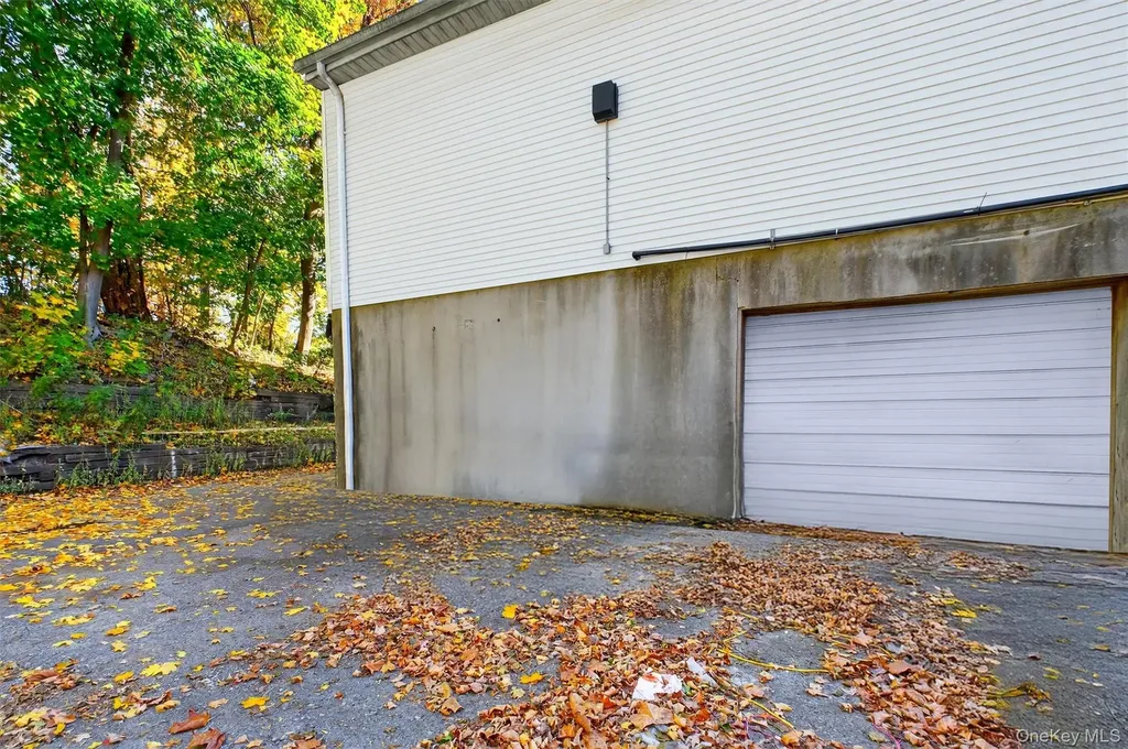 1062 Oregon Road Cortlandt Manor NY 10567