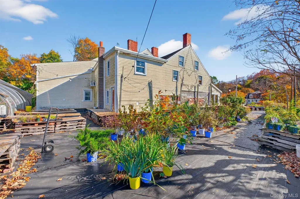 1062 Oregon Road Cortlandt Manor NY 10567