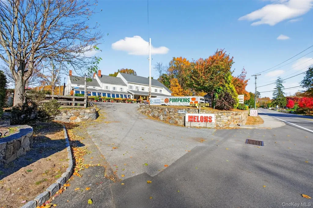 1062 Oregon Road Cortlandt Manor NY 10567