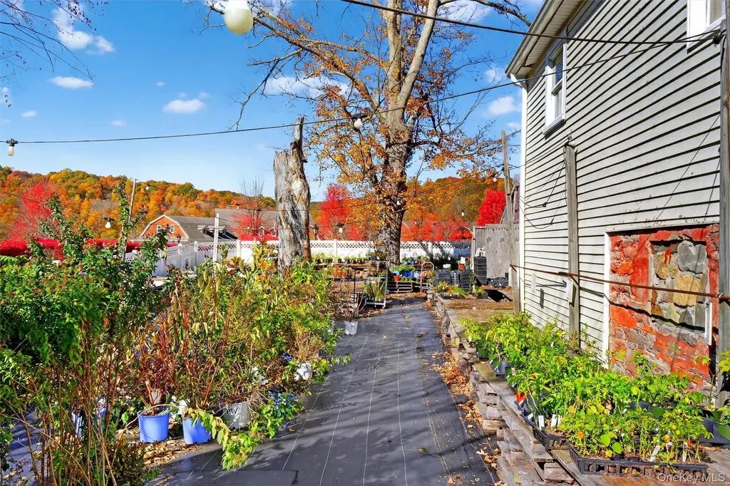 1062 Oregon Road Cortlandt Manor NY 10567