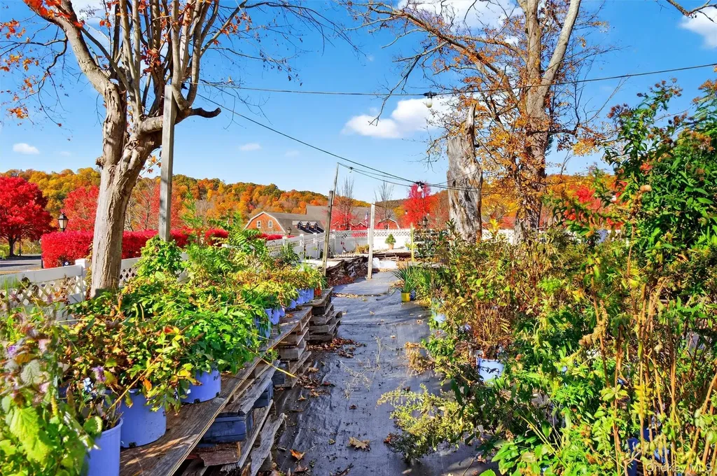 1062 Oregon Road Cortlandt Manor NY 10567