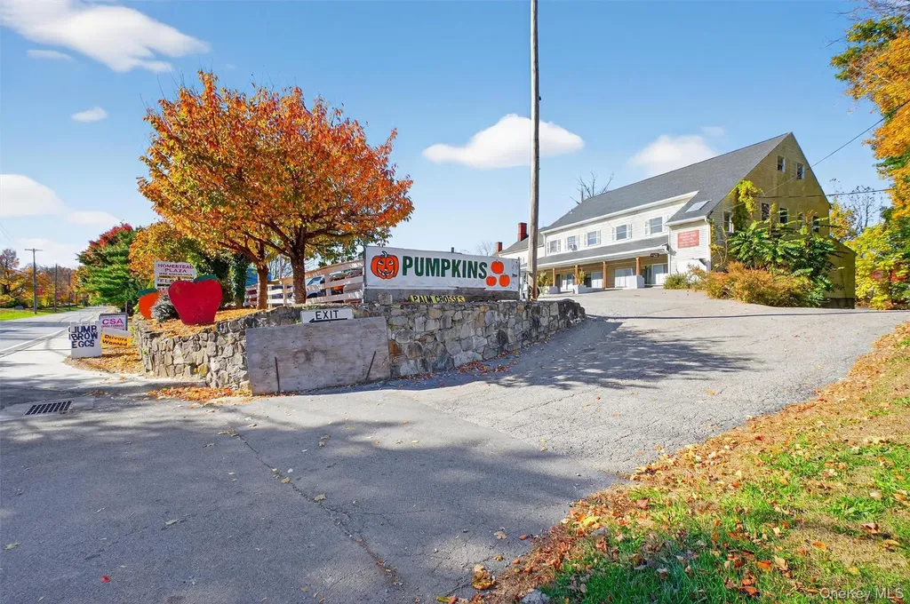 1062 Oregon Road Cortlandt Manor NY 10567