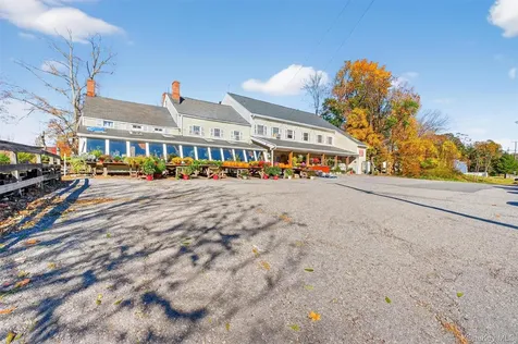 1062 Oregon Road Cortlandt Manor NY 10567