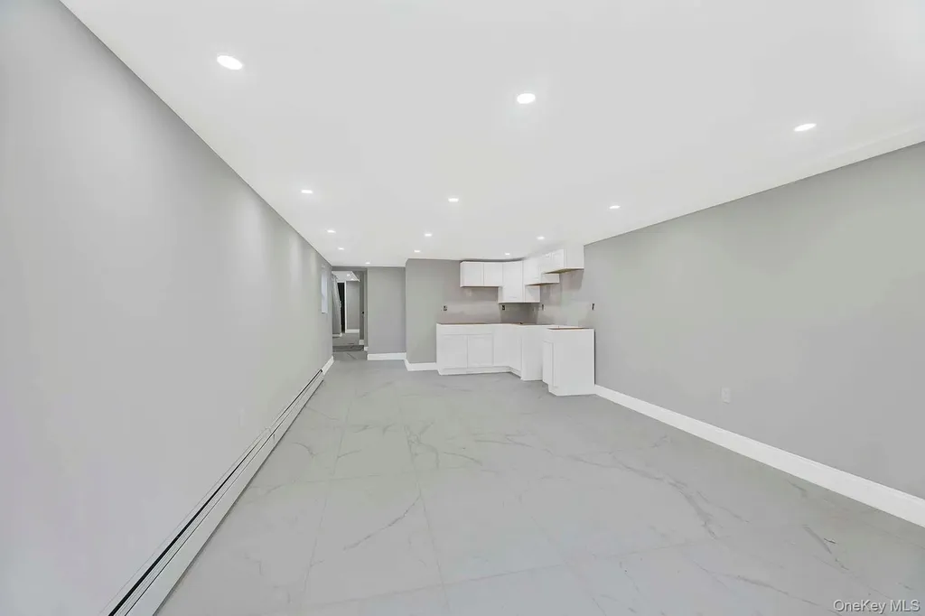 338 Calhoun Avenue Bronx NY 10465